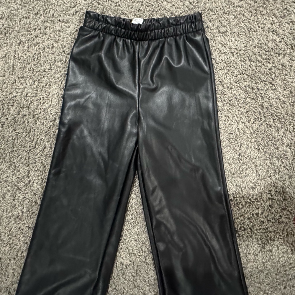 5/$25 Girls Black Faux Leather wide leg Pants with elastic waist, size 7-8 - Picture 2 of 6